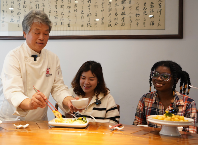 Tasty Chongqing: Int'l Students Cook Heritage Delicacies in Fengjie