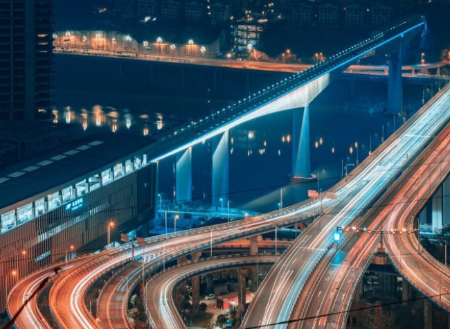 Maye Musk Retweets Photographs of Chongqing, 'Had to Look up 8D'