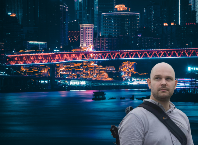 Chongqing's Amazing Contrasts Inspire Unique Photographic Travelogue | Interview