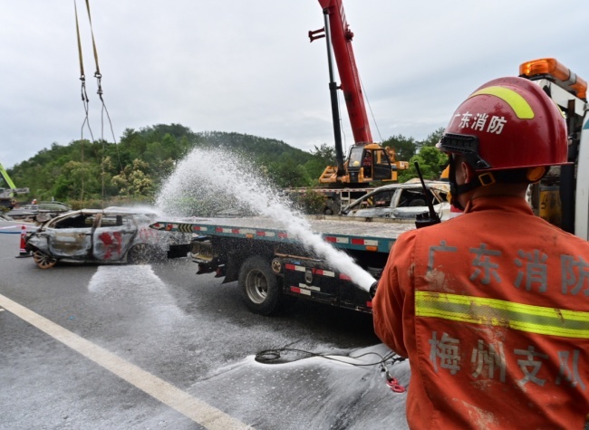 Xi Directs Rescue Operation, Safety Overhaul Following Fatal Road Collapse in South China