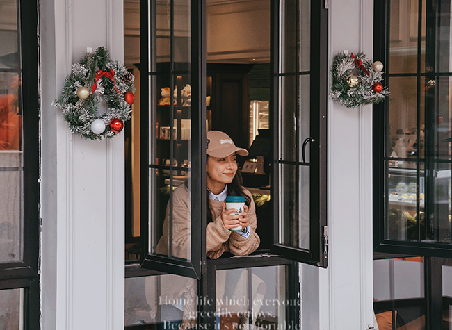 Window to Delight: Lisa's Sweet Journey to Pastry Artistry | Story