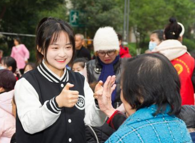 SWUPL's Innovative Legal Sign Language Program Celebrates First Graduates
