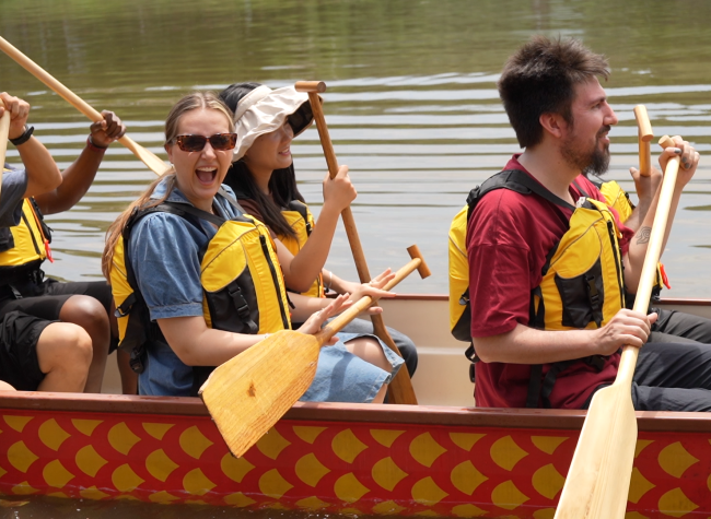 Int'l Students Experience Dragon Boat Festival Traditions