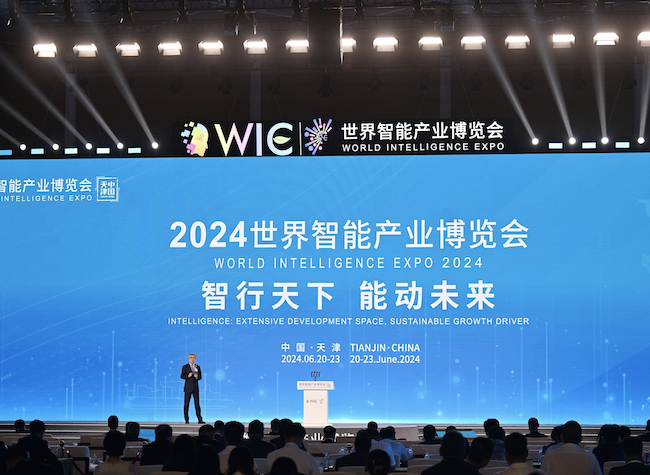 China Ranks 2nd Globally in AI and Computing Power, Revolutionizing Industries