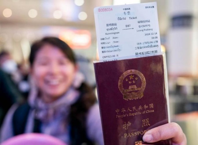 Burgeoning Cross-Border Tourism Shows China's Vitality in Opening-up