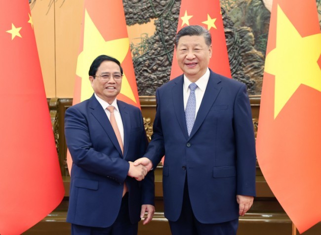 Xi Meets Vietnamese PM