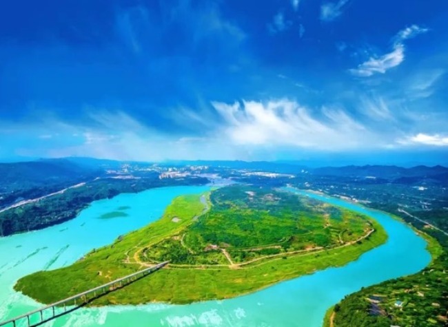 Breath of Fresh Air: Chongqing Records 163 Good Air Quality Days in First Half of 2024 | Posters