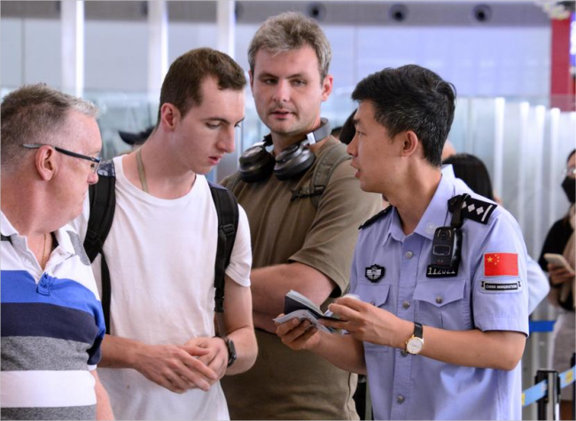 China Welcomes More Foreign Tourists: Spokesperson
