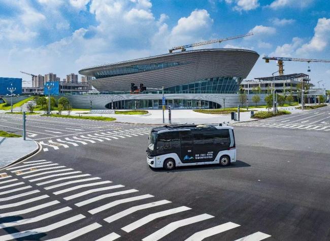Advancing 'Car-Road-Cloud Integration': Core Technology Autonomy and Talent Development