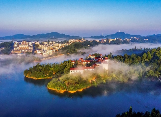 Discover Huangshui: Chongqing's New National Tourist Resort for Summer Retreat