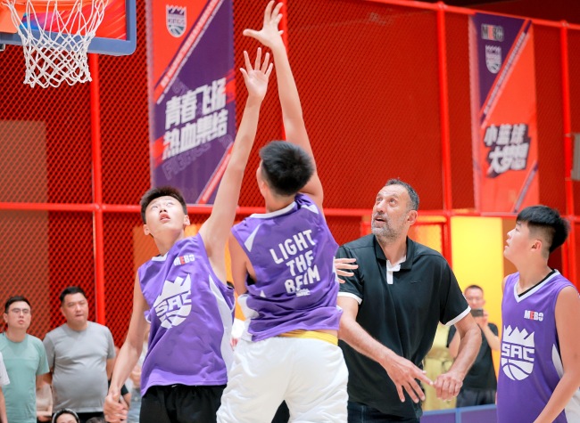 MEBO-NBA Sacramento Kings Int'l Youth Basketball Cultural Exchange Event Kicks Off in Chongqing