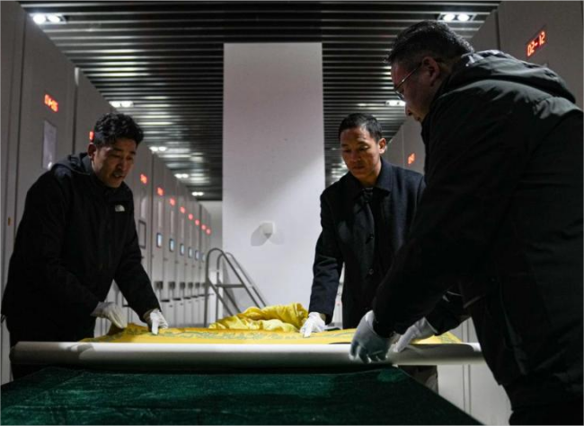 Historical Archives Bear Witness to China's Exercise of Sovereignty Over Xizang