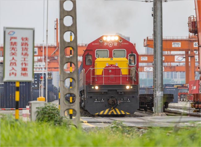 China's Chongqing Export Second-Hand Cars, Offering More Options for Global Customers