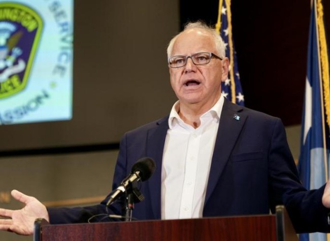 Harris Picks Minnesota Governor Tim Walz as Running Mate
