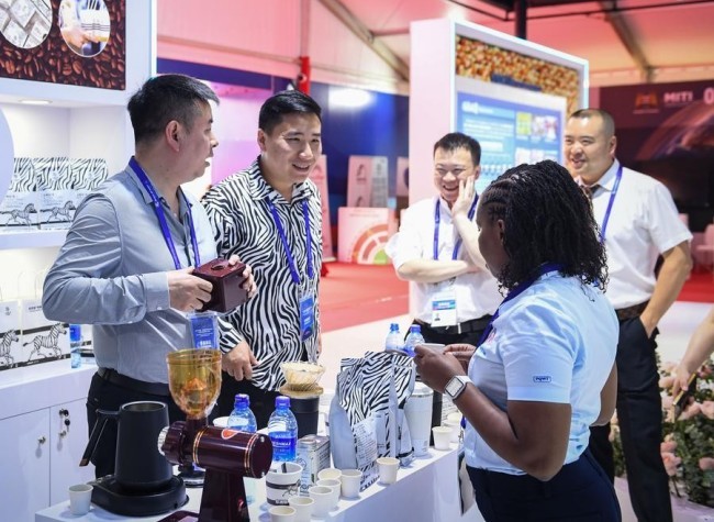 China, Africa Embrace Closer Economic, Trade Ties