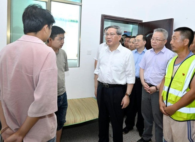 Chinese Premier Urges All-Out Efforts on Flood Control, Disaster Relief