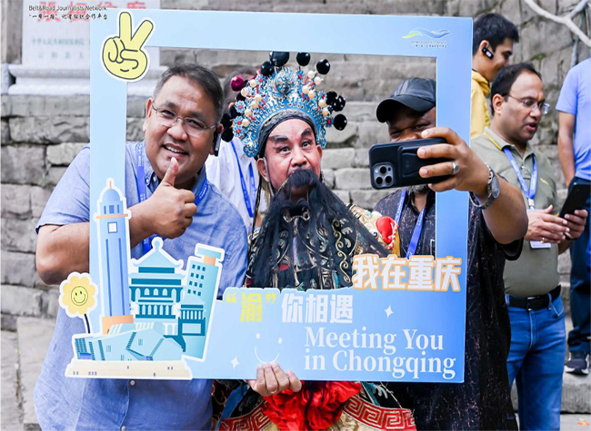 Foreign Journalists Immersed in Traditional Chinese Culture | Media Tours