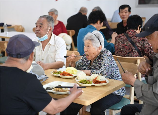 Demographic Trends in China Behind Proposed Retirement Delay