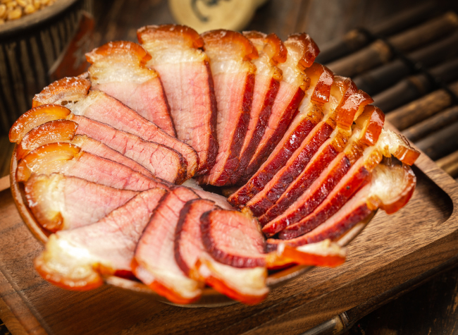 Chengkou Bacon, Rivalling Spain's 'King of Ham,' Sold Worldwide