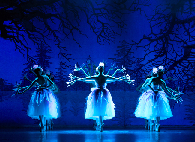 Ballet Production 'The Pursuit of Shangri-La' Enthralls Danish Audiences