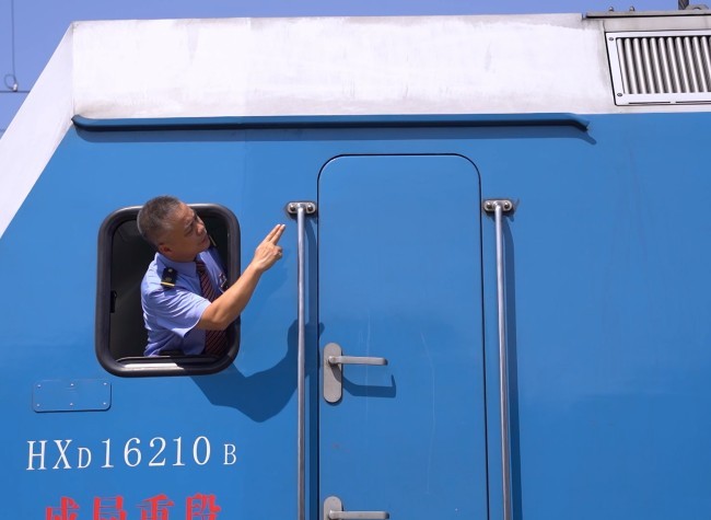 First Driver of China-Europe Freight Trains Retires