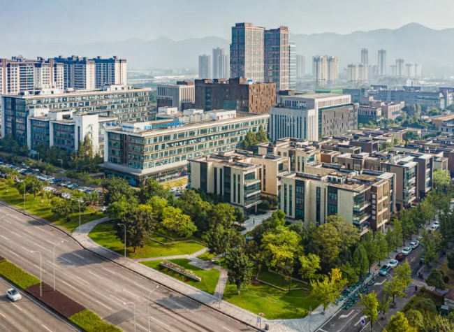 Chongqing Zhisuan Technology Models Computing Power Integration Amid AI Demands in Western China