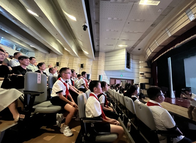 Chongqing Hosts Screening of Animated Film 'Phoenix in Fire'