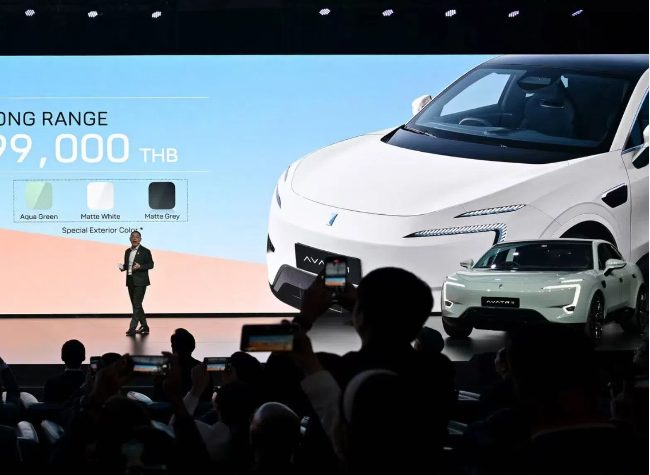 Right-Hand Drive Avatr 11 Launched in Bangkok, Entering Southeast Asian Market