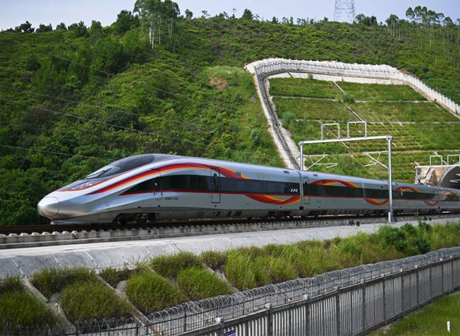 China's Operating Railway Hits 160,000 km