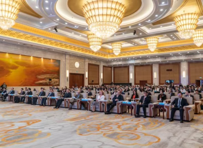 Roundtable of Wetland City Mayors Held for the First Time in China