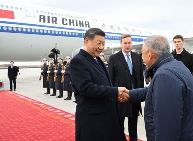 Xi Arrives in Russia's Kazan for BRICS Summit