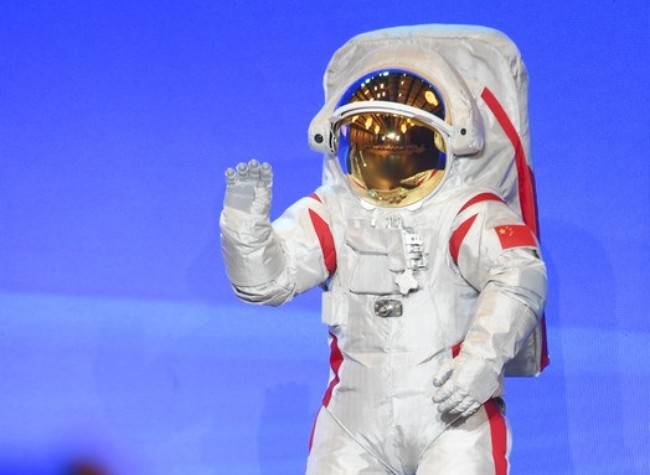 China Intensifies Manned Lunar Landing Program