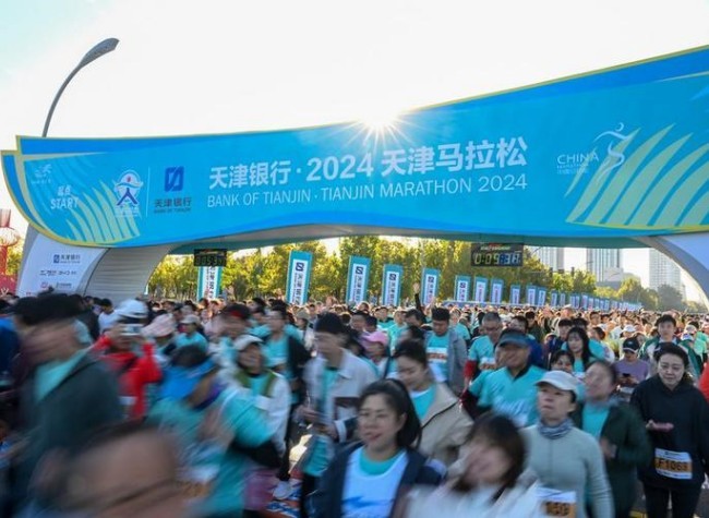 Analysis: Marathon Thrives in China, Boosting Economic Growth
