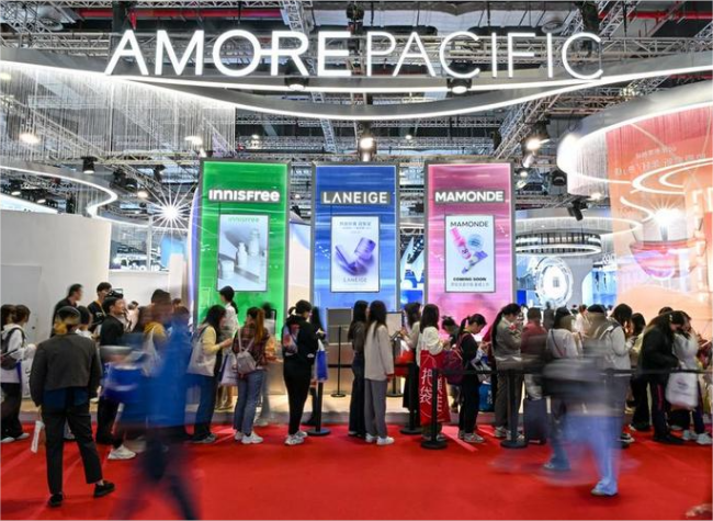 Global Companies Join Hands with China to Invest in the Future