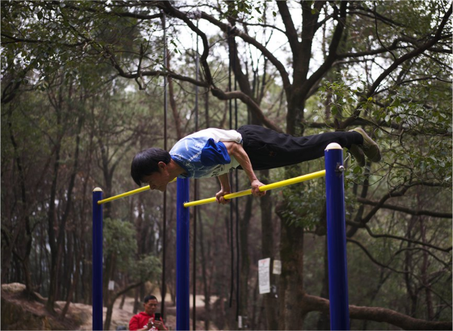 Fitness Icon Embraces Joyful Aging in Southwest China