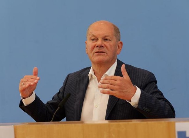 Germany's Scholz Urges Swift Deal with China over EV Dispute