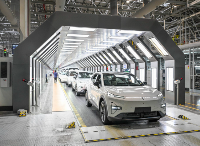 China's Auto Output, Sales Both Reach New Heights in 2024