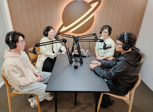 'Ear Economy' Boom Fuels Podcast Growth