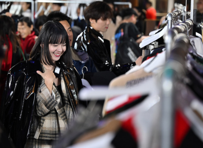 China to Boost Consumption, Expand Imports in 2025