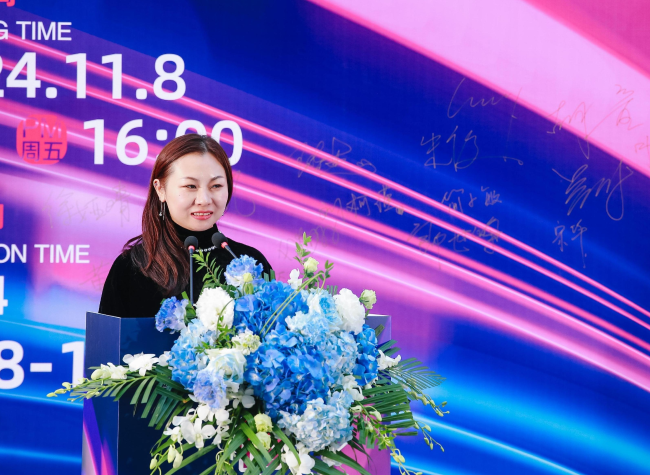 Hu Yin: Every Corner of Chongqing Is a Stage | Faces of Chongqing