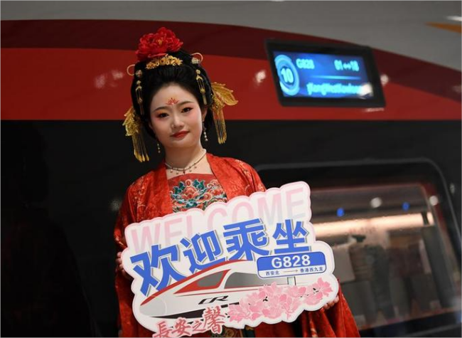 Two Direct High-Speed Rail Routes Link China's Shaanxi and Hubei with Hong Kong