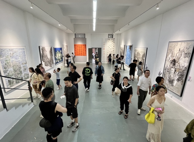 Art Embraces Technology to Better Inspire, Cultivate Creativity | Vision Crafters