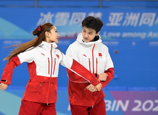 China Claims Its First Figure Skating Medal at Asian Winter Games
