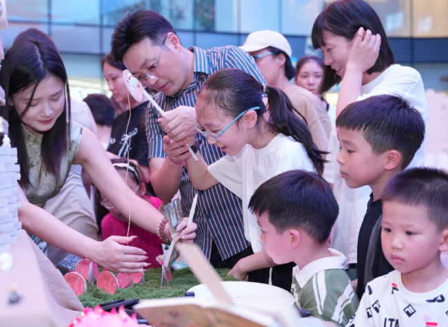 Chongqing Ensures Adequate Sleep for Students