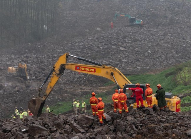Rescuers Race Against Time to Find Survivors After Deadly Landslide in SW China