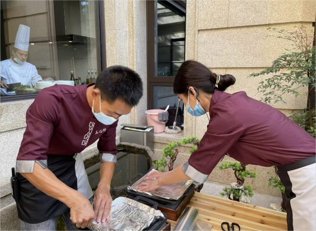 On-Demand Services Gain Traction in Chongqing as 'At-Your-Door Economy' Expands