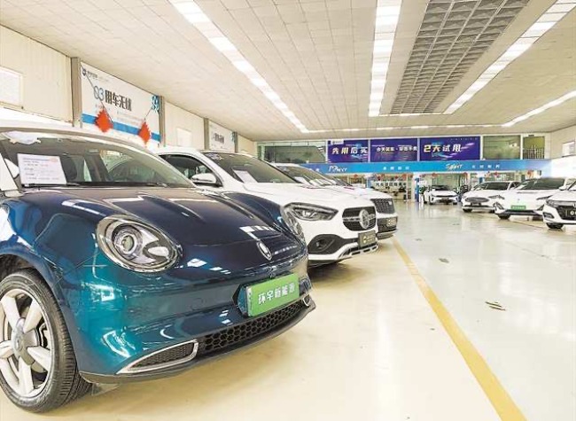 China's NEV Resale Value Rivals Fuel Cars, Xiaomi's First-Year Resale Rate Soars to 102%