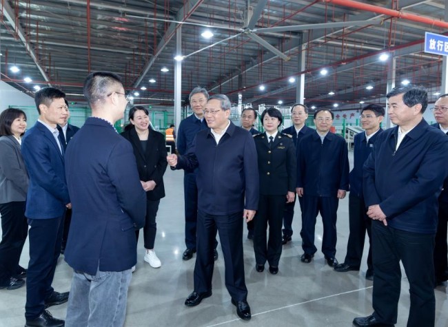 Chinese Premier Stresses Need for Stable Foreign Trade, High-Level Opening-Up