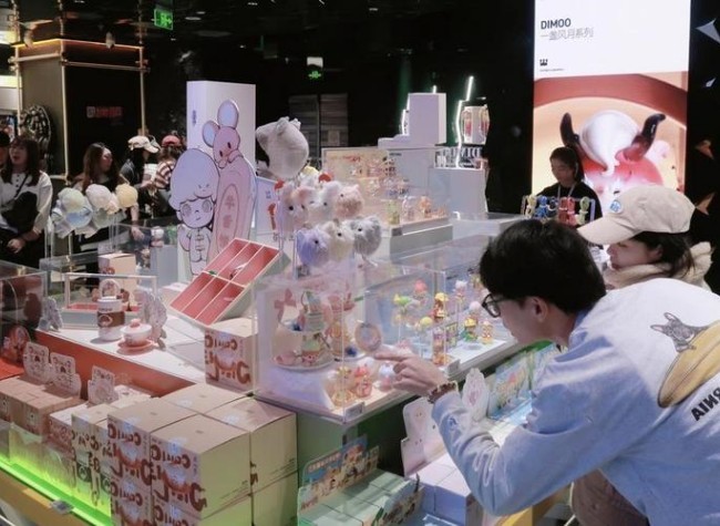 China to Accelerate Construction of International Consumption Centers