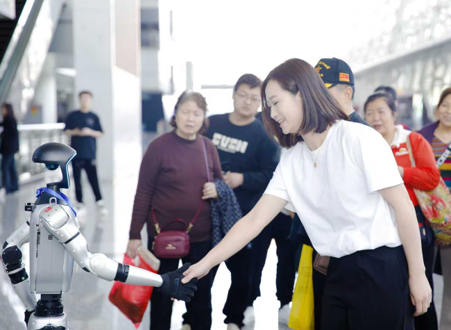 Aerospace & Defense Expo to Showcase Moon Soil and National Treasures